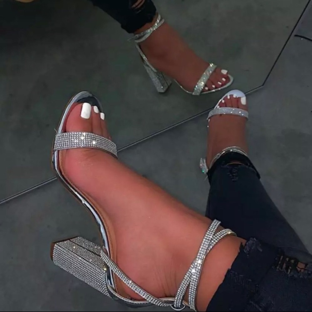 Heels - Picture 2 of 2